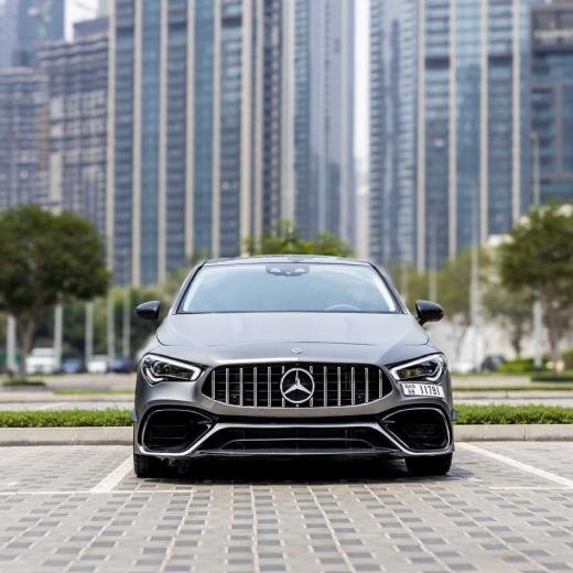 Mercedes Benz CLA 35 AMG