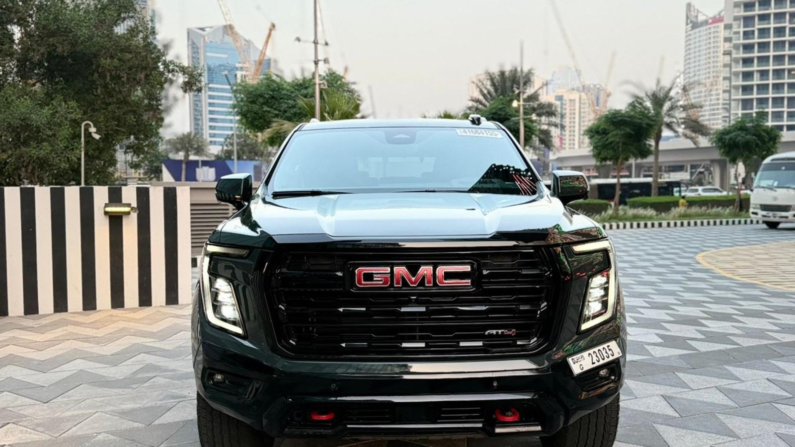 2025 GMC Yukon AT4