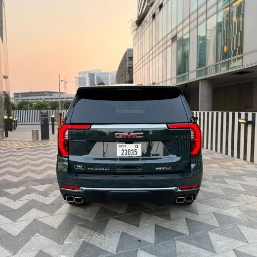 2025 GMC Yukon AT4